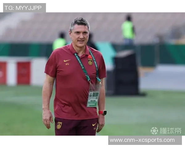 国家队足球教练的职责与挑战如何提升球队整体实力与战术水平