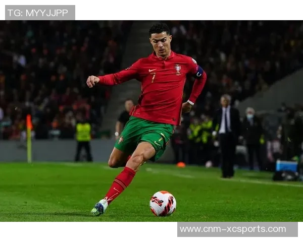 崇拜足球巨星C罗的魅力瞬间与精彩瞬间照片集锦